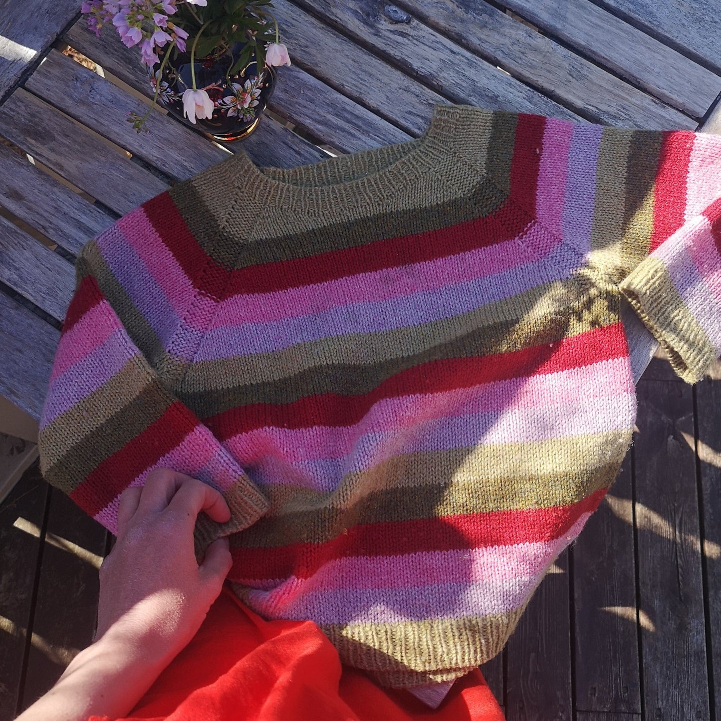 Gøyal stripegenser strikkeoppskrift