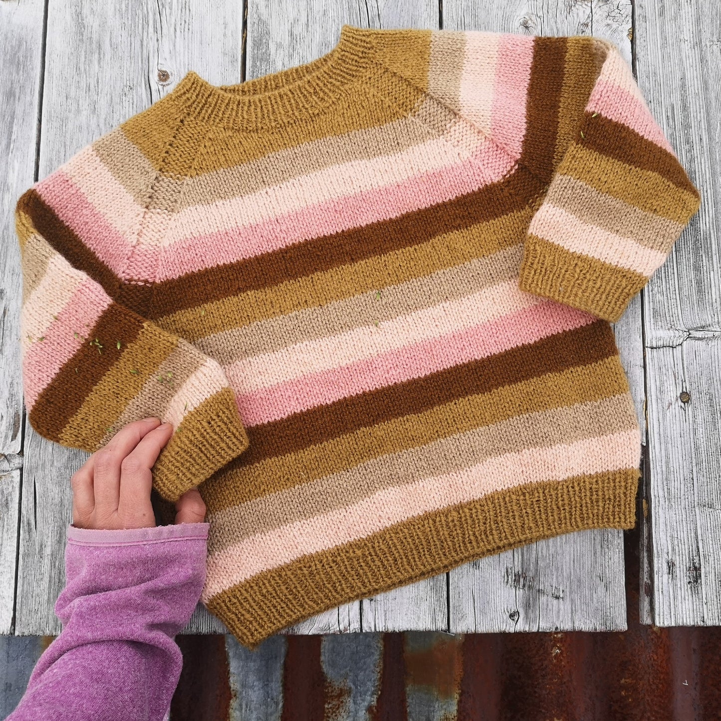 Gøyal stripegenser strikkeoppskrift